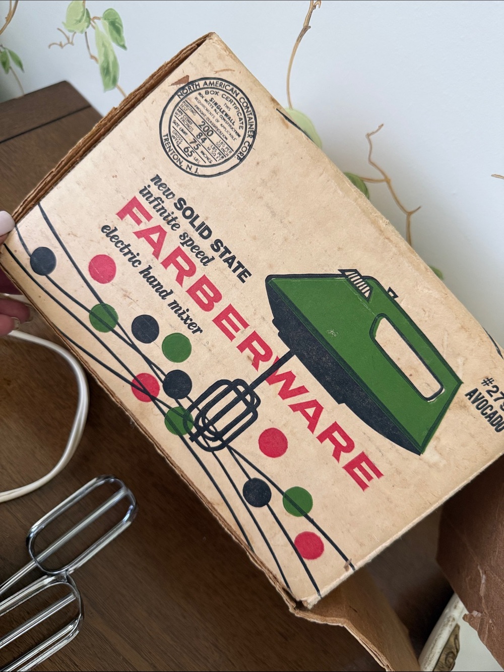 Farberware 70s Avocado Green Electric Hand Mixer Original Box - Picture 6 of 6